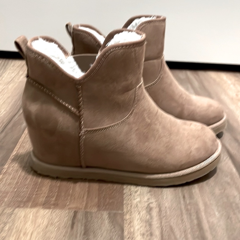 Wedge fur slip on boots